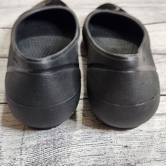 Crocs Womens Shoes Ballet Flats Size 7 Solid Black Cap Toe Shiny - Picture 7 of 12